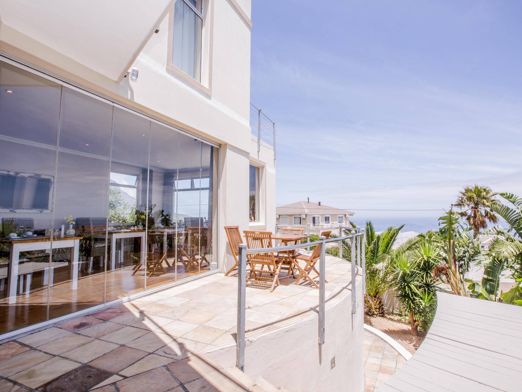 Finchley Guesthouse In Camps Bay Cape Town Exterior foto