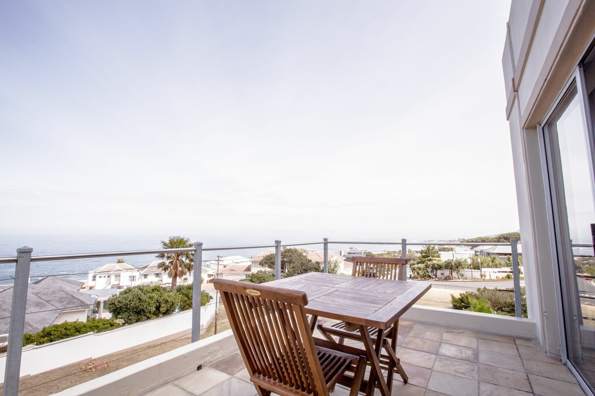 Finchley Guesthouse In Camps Bay Cape Town Exterior foto